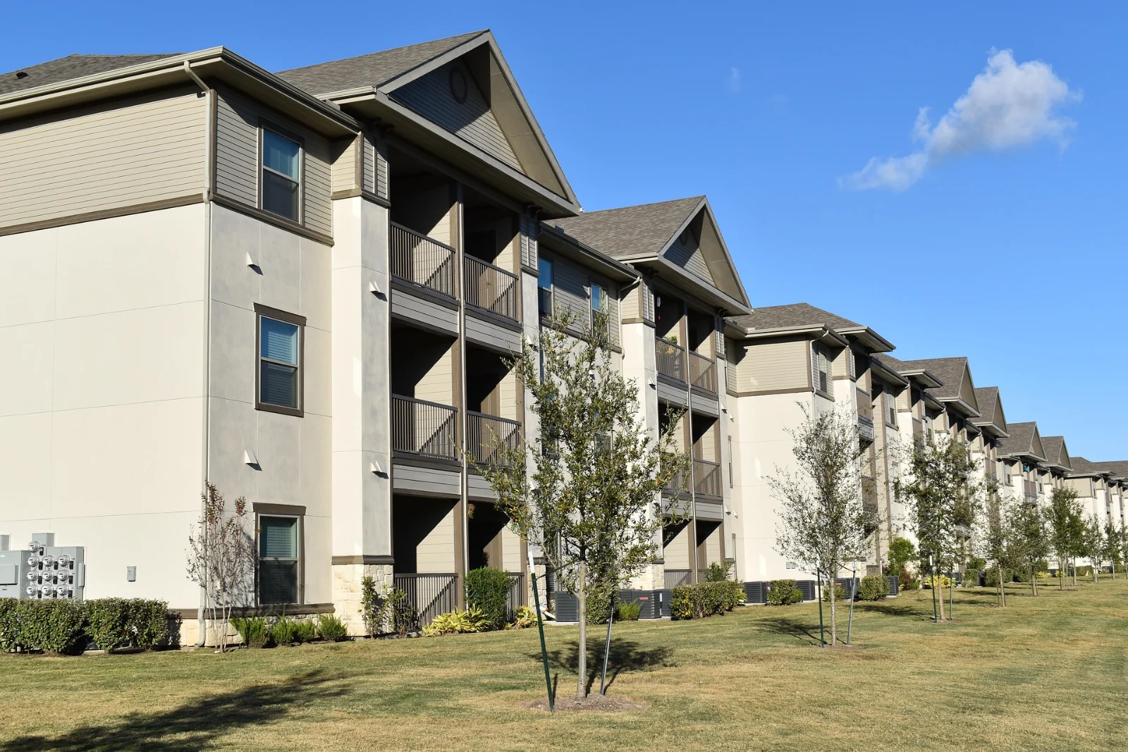 Housing cooperative estate – automated call handling with a voicebot
